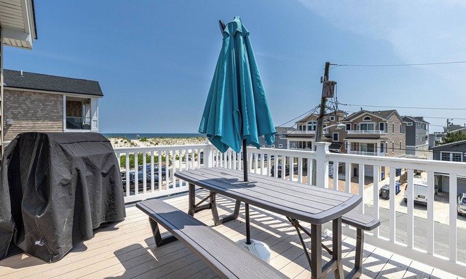 South Beach Haven House | Oceanview Retreat: Beach Block with Atlantic Views