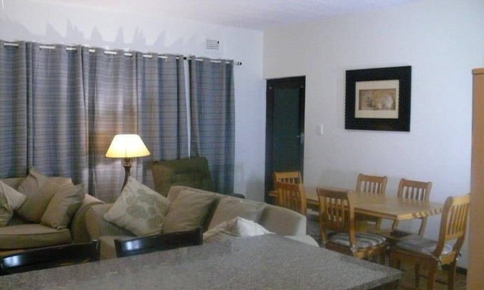 Umtentweni Apartment | Cozy Beach Break Holiday Flat - Your Perfect Getaway Awaits!