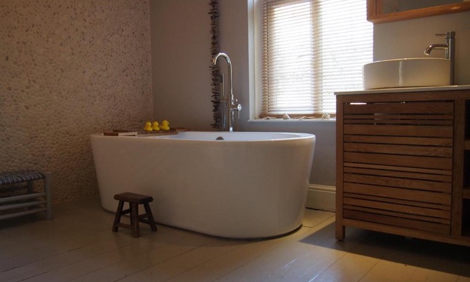Widemouth Bay Villa | Pet-Friendly Villas in Poundstock, UK - Rated 9/10 by Guests