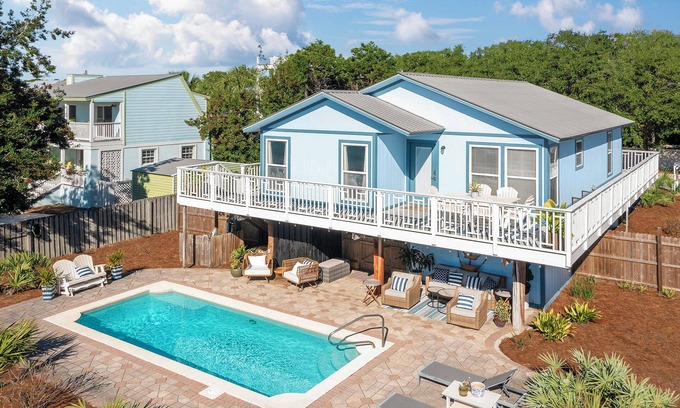 Gulfview Heights House | Beach Buddy - Gulfview Heights: Oceanfront with Private Pool