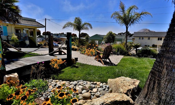 Morro Bay Hotel | Beach Bungalow Inn and Suites: Guest Rated 8.9/10