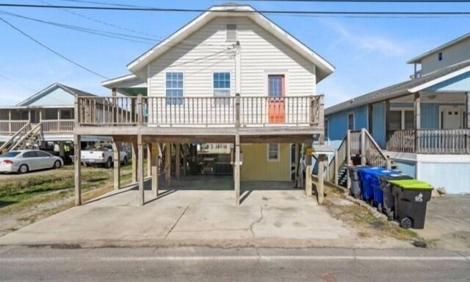 North Carolina Coast Cottage | Family-Friendly Beach Cabin with Ocean View & Pet Comfort