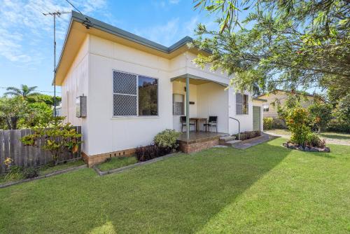 Hat Head House | Pet-Friendly Beach Comber at Hat Head - Ideal for Families