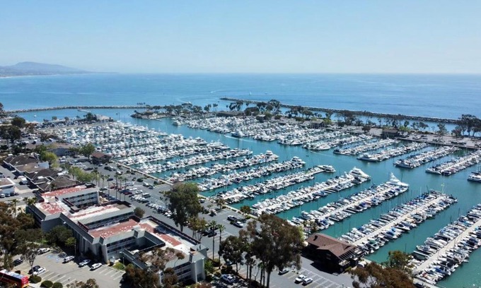 Capistrano Beach Apartment | Beach Condo: Oceanfront Retreat with Pet-Friendly Amenities
