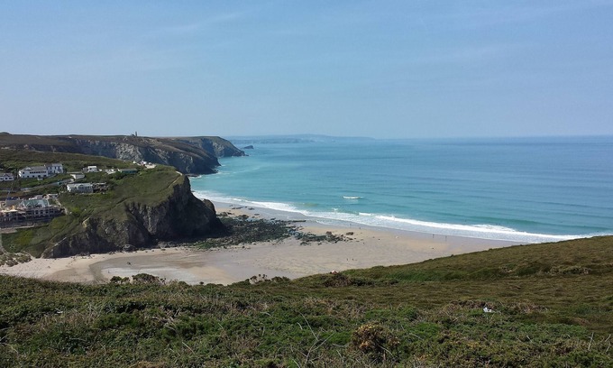 Porthtowan Cottage | Beach Cottage with Breathtaking Sea Views and Pet-Friendly Access