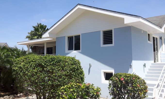 Marie Pampoen House | Beach Culture House: Embrace the Coastal Lifestyle