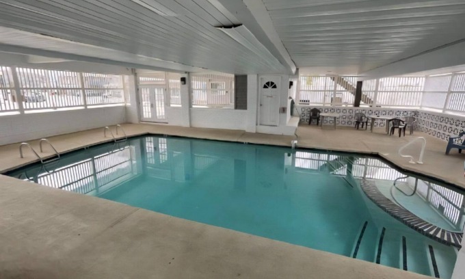 Hampton Condo | Unwind at 6 Ashworth Ave: Ideal for Fun and Relaxation