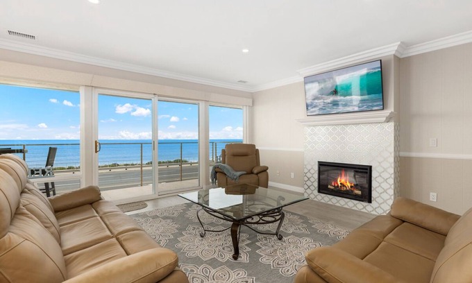 Carlsbad House | Oceanfront 3BR Retreat with Panoramic Views & Pool