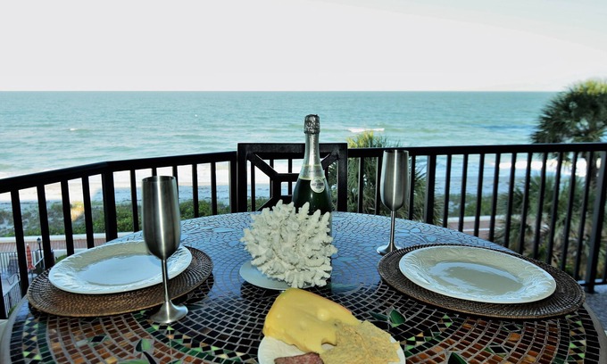 Belleair Beach Condo | Beachfront Penthouse with Ocean Views – Rated 9.8/10!