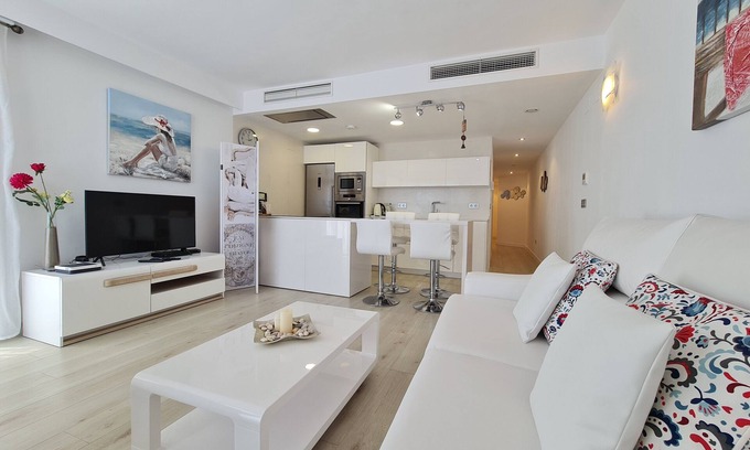 Fuengirola Apartment | Remarkable Beach Front Attic Apartment with Ocean Views
