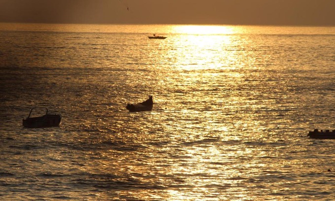 Baga Hotel | Beach Front Guest House: Pet Friendly with Ocean Views