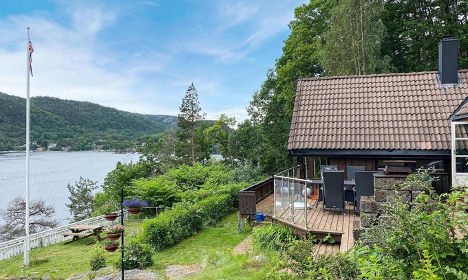 Kristiansand House | Picturesque Cottage with Ocean View Near Kristiansand