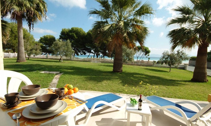 Alcudia Apartment | Oceanfront Apartment with Pool & Stunning Sea Views