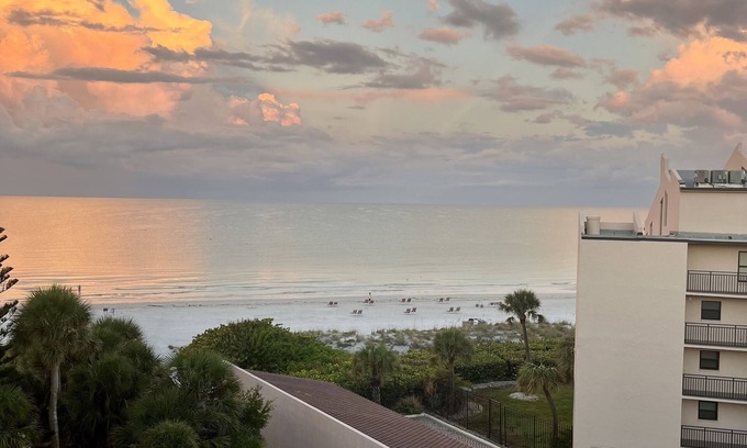 Siesta Key Condo | Elevated Oceanfront Getaway at Crescent Beach, Siesta Key