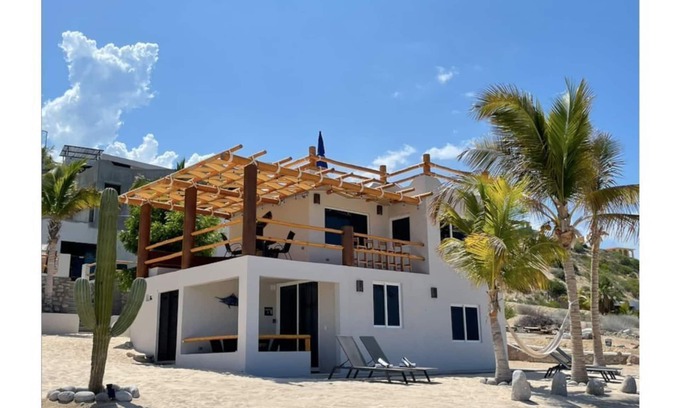 El Sargento Apartment | Oceanfront Beach Front Lofts 2 with Pool & Spa Amenities