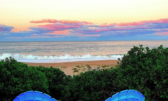 Noraville House | Ideal Beachfront Getaway with Pool and Ocean Views