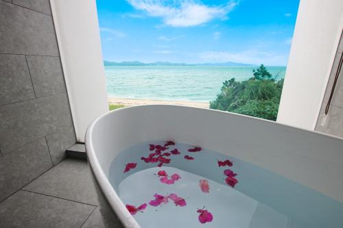Umusa Villa | Oceanfront Studio - NagoNago - Rated 9.4/10 by Guests