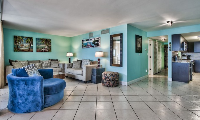 Holiday Isle Condo | Beachfront Unit at Jetty East with Daily Beach Chair Setup!