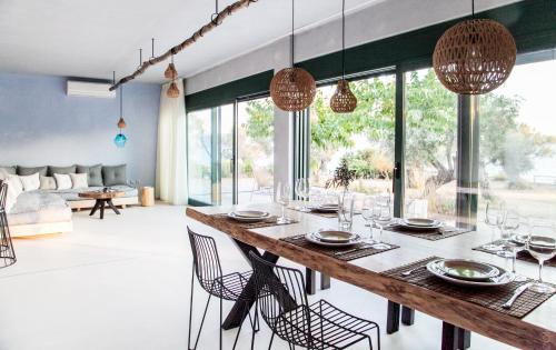 Mytilene Villa | Beautiful Villa Melani: Oceanfront Escape with Top Amenities