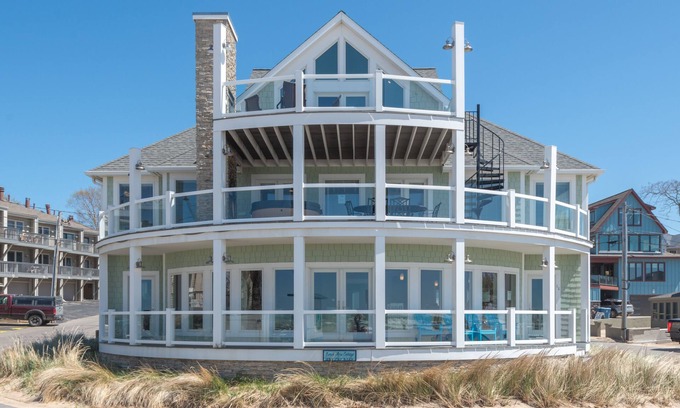 South Haven House | Beach Glass Cottage on North Beach - Breathtaking Ocean Views