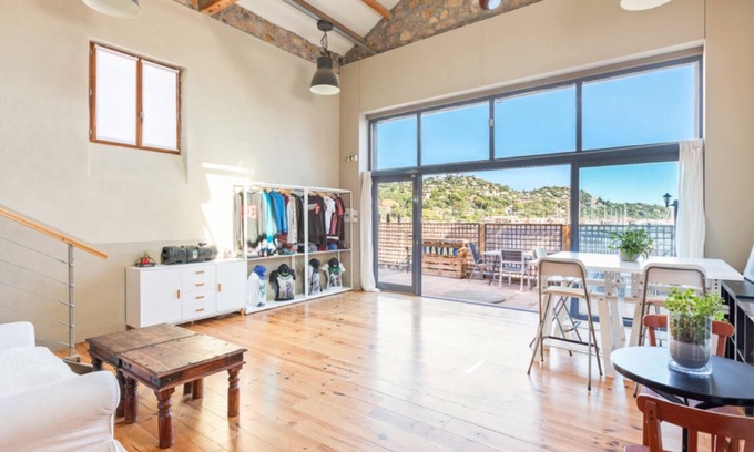 Theoule-sur-Mer House | Top-Rated Beach Guesthouse with Delicious Breakfast Options