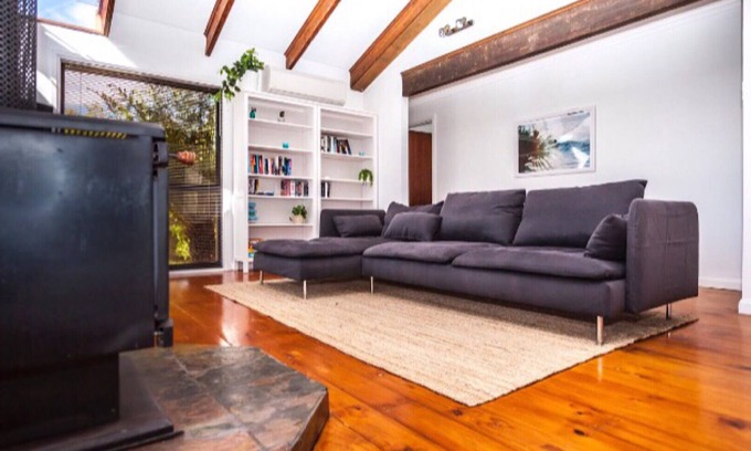 Scamander House | Beach Haven Scamander: Unlimited Wifi & Breakfast Included
