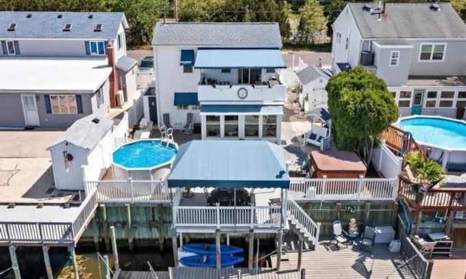 Beach Haven West House | Beach Haven West: Family-Friendly with Pool & Hot Tub