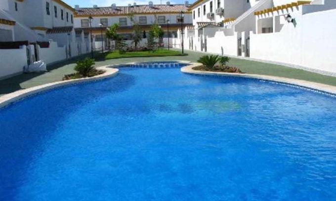 Pueblo Latino House | Cozy Beach Holiday Home with Pool and Free WiFi