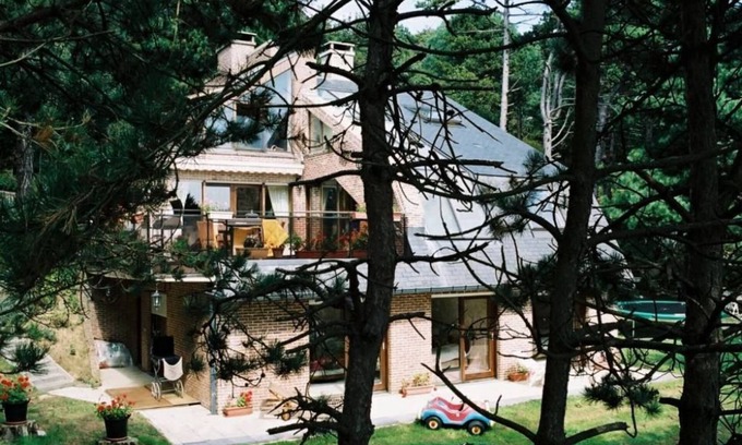 Etretat Villa | Beach House: Oceanfront Retreat with Spa and Golf Access
