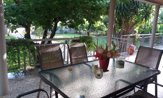 Katakolo Villa | Oceanfront Beach House for 9 with Breakfast & Ocean Views