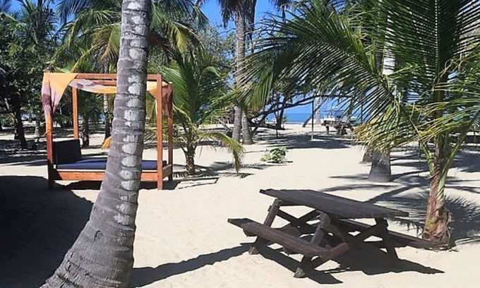 San Antero Cabin | Seaside Beach House in the Colombian Caribbean Oasis