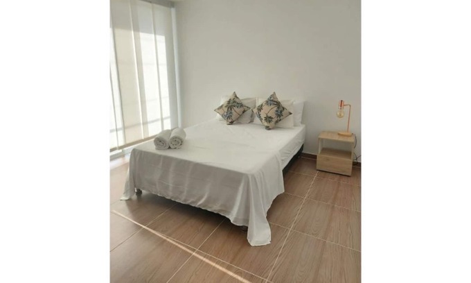Papare House | Beach House: Large Room with Balcony