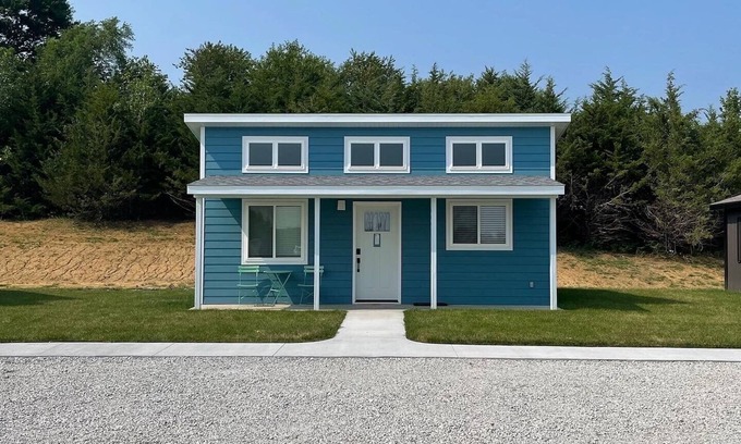 Trenton House | Beach House: Newly Built Retreat with Ocean Views
