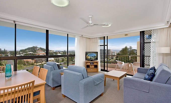 Coolangatta Hotel | Beach House Seaside Resort: Ocean View & Spa Retreat