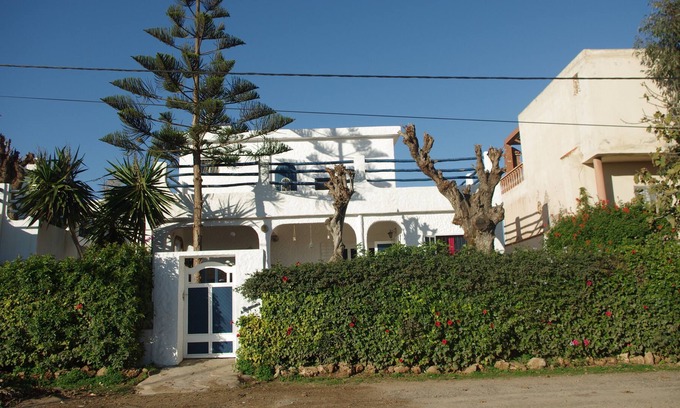 El Mansouria House | Beach house with garden charm and serenity
