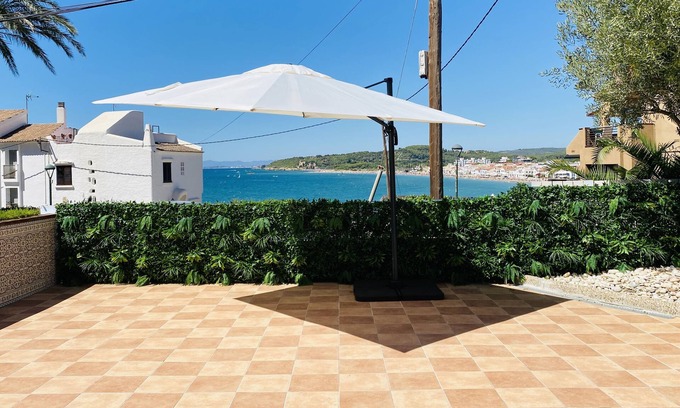 Altafulla House | Inviting Beach House with Pool at Forti Viewpoint