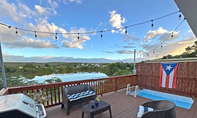 Montalva House | Relaxing Beach House with Pool in Playa Santa - Casa Perla