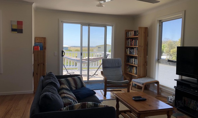 Venus Bay House | Beach House Retreat: Sauna, Pool & Oceanfront Bliss