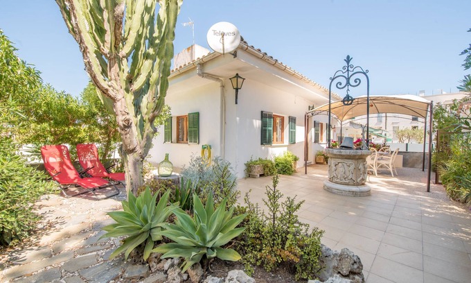 Can Picafort House | Oceanfront Beach House with Terrace - Casa el Cactus