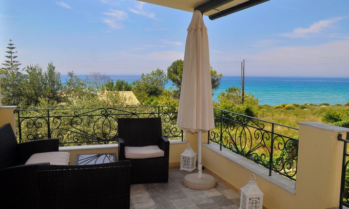 Agios Gordios House | Discover Beach Houses in Corfu “Angelos” with Ocean View
