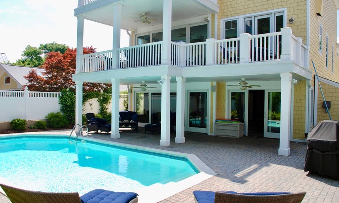 Northeast Virginia Beach House | Beach Life Awaits: Rated 9.8 with Oceanfront Amenities!