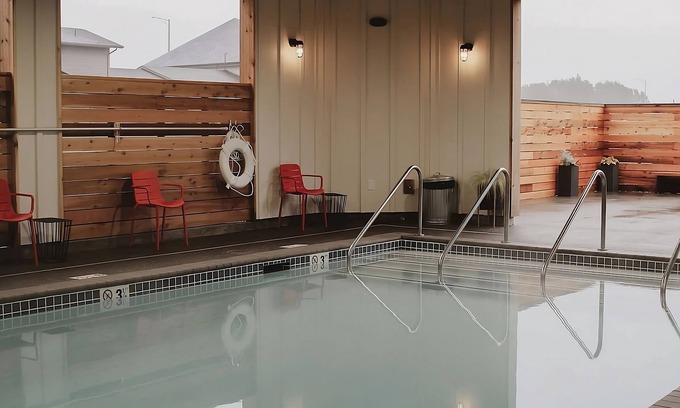 Long Beach Hotel | Beach Lover's Retreat: Indoor Pool & Relaxing Units Await