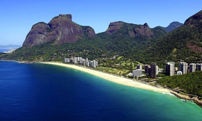 Sao Conrado House | Beach Mansion - São Conrado: Family-Friendly Retreat