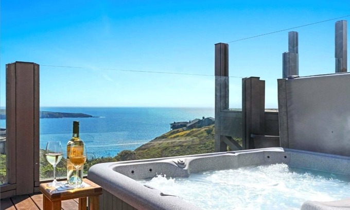 Dillon Beach House | Beach Nest: Relax with Ocean Views, Hot Tub & Game Room