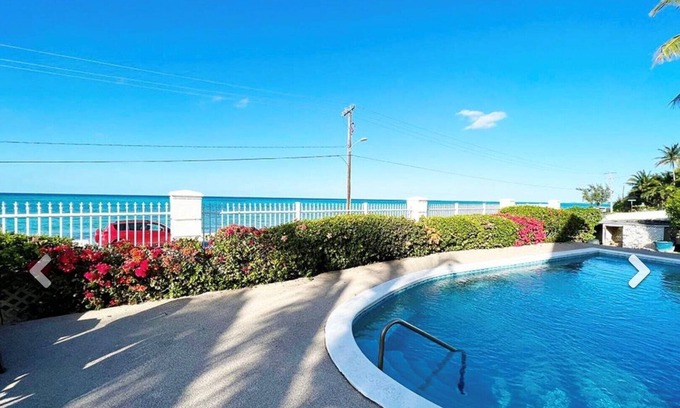 Gambier House | Ocean View Pool & King Bed - Steps from Beaches & Dining