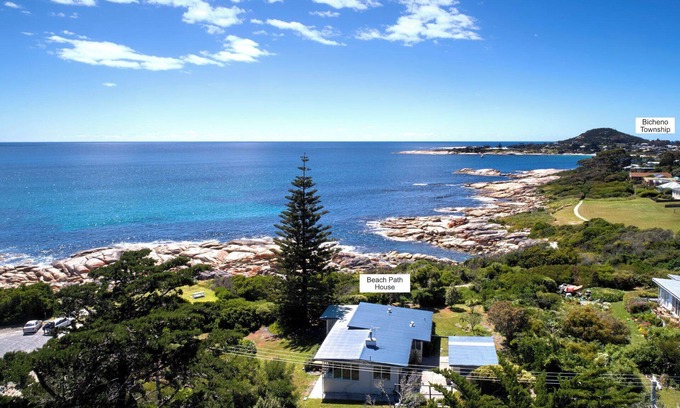 Bicheno House | Oceanfront Beach Path House - Guest Rated 9.8/10!