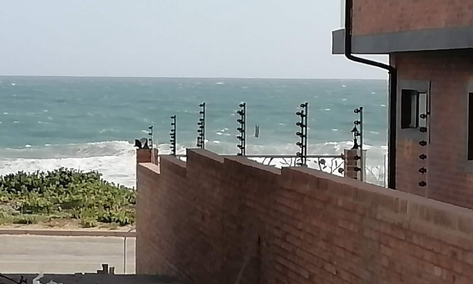 Wilderness Beach Cottage | Oceanfront Beach Pebbles Cottage with Pool & Ocean View