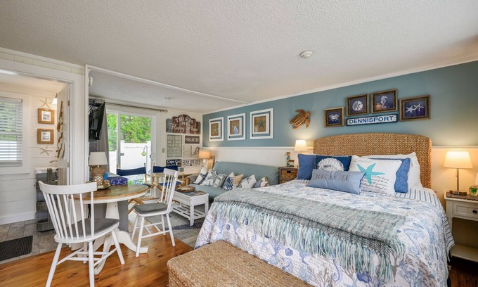 Dennis Port Condo | Cozy Studio Condo with Pool, Patio & Steps to the Beach