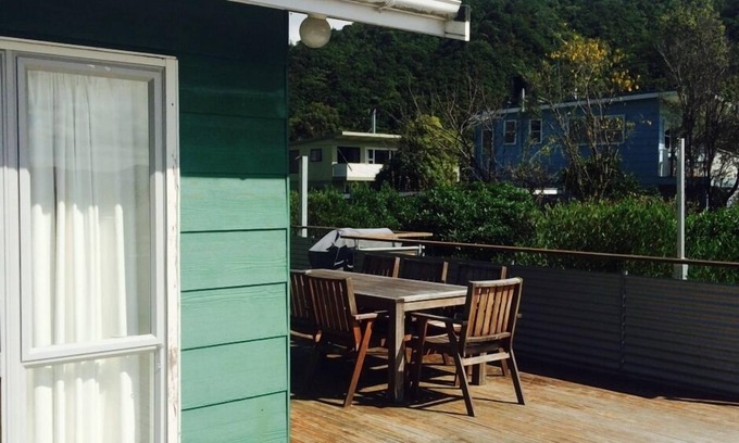 Waikawa Bay House | Beach Road Waikawa: Family-Friendly Bach with Pool Access