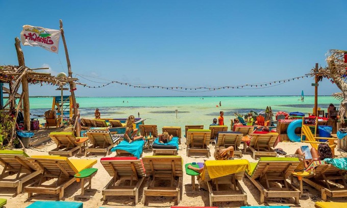 Kralendijk Apartment | Oceanfront Beach Studio Spock at Lac Bay - Guest Rated 8/10